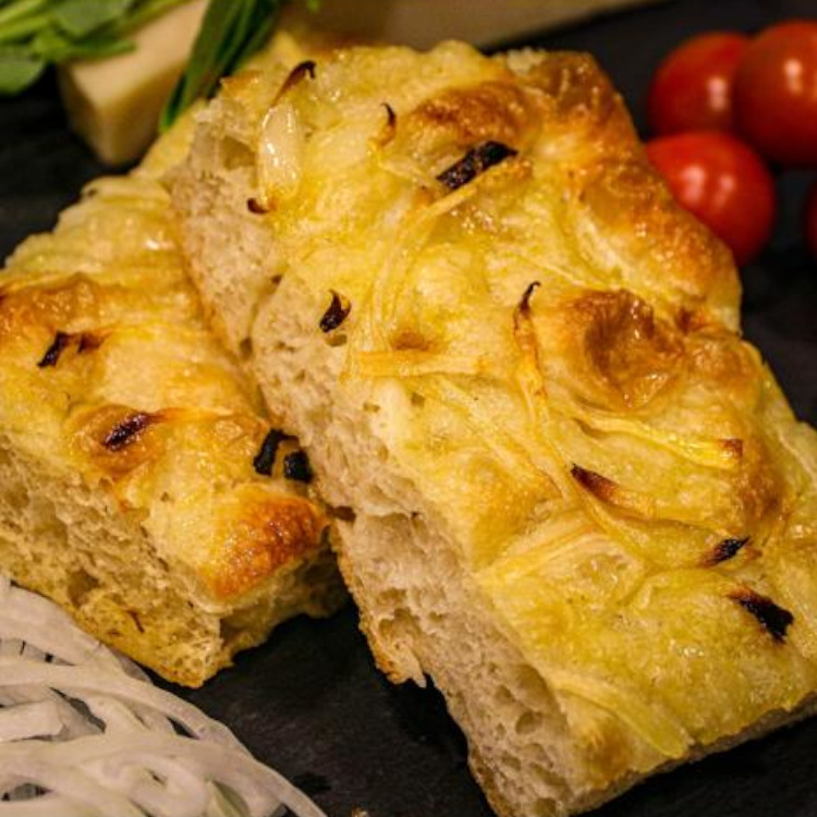 🧅 Focaccia de cebolla, aceite oliva, sal de mar ( 660gr Aprox ) - Imagen 3
