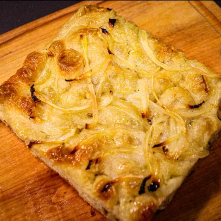 🧅 Focaccia de cebolla, aceite oliva, sal de mar ( 660gr Aprox ) - Imagen 2